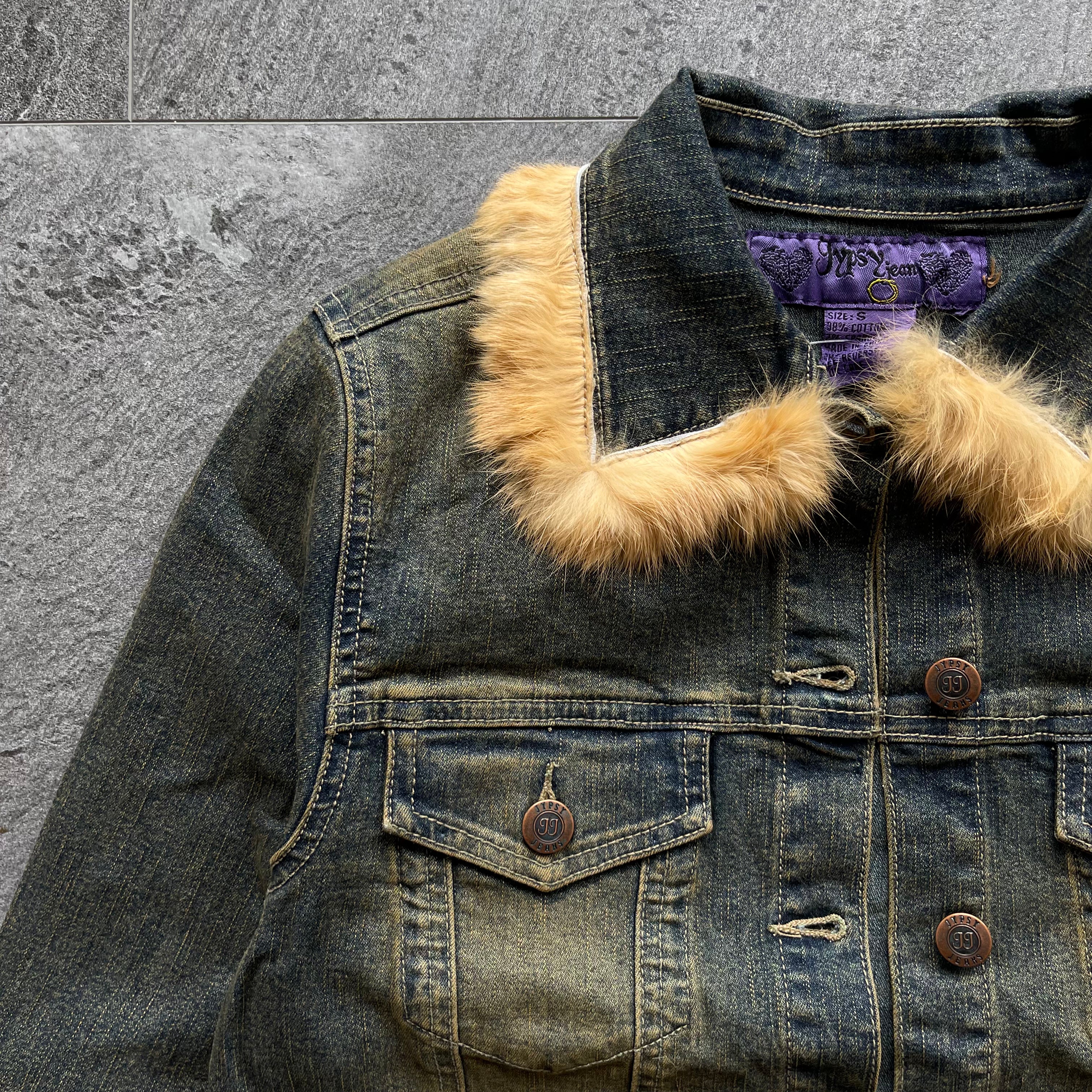 Vintage DEADSTOCK Y2K Gypsy Girl Denim Jacket Fur Trim