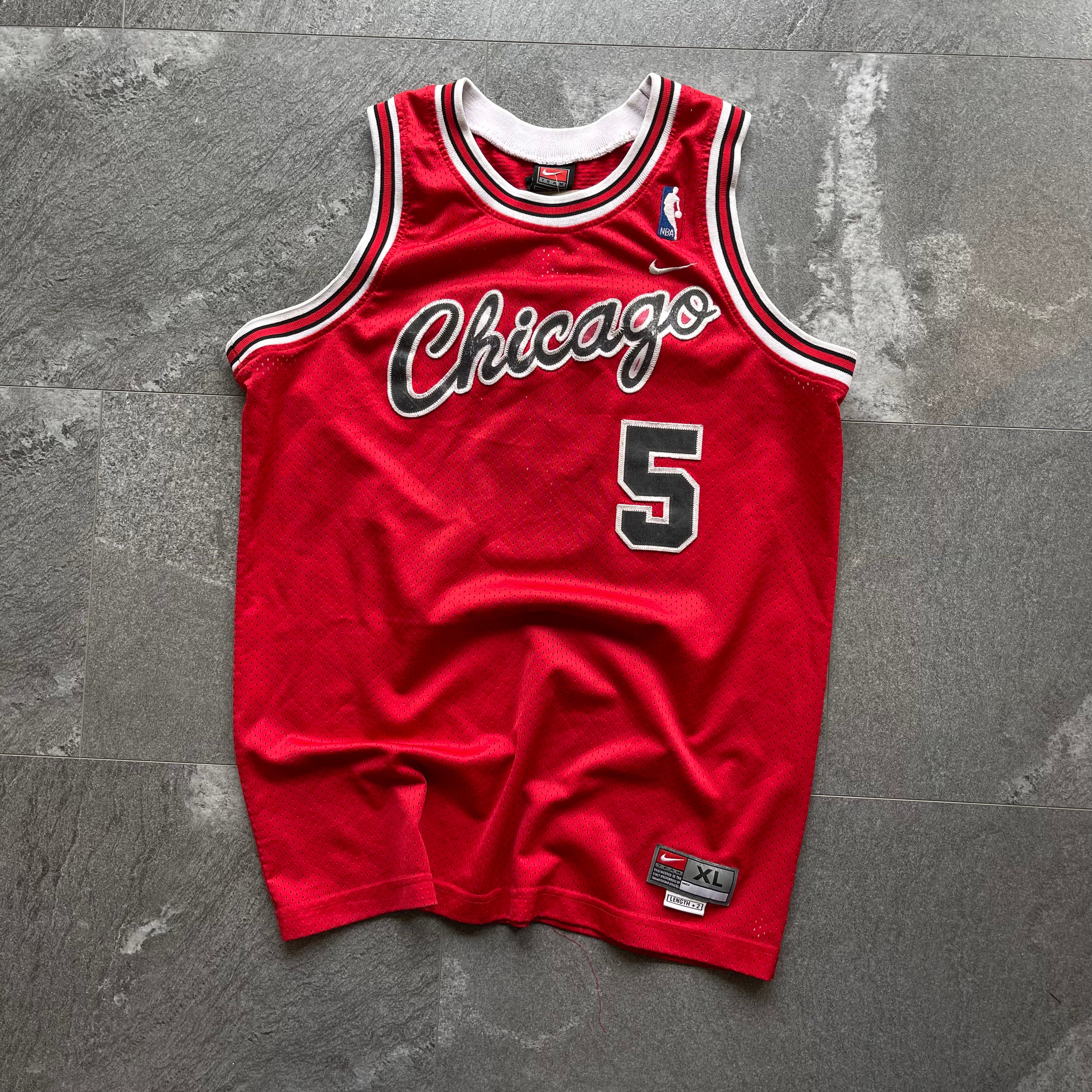 Vintage NBA Nike Chicago Basketball Jersey (Size XL)