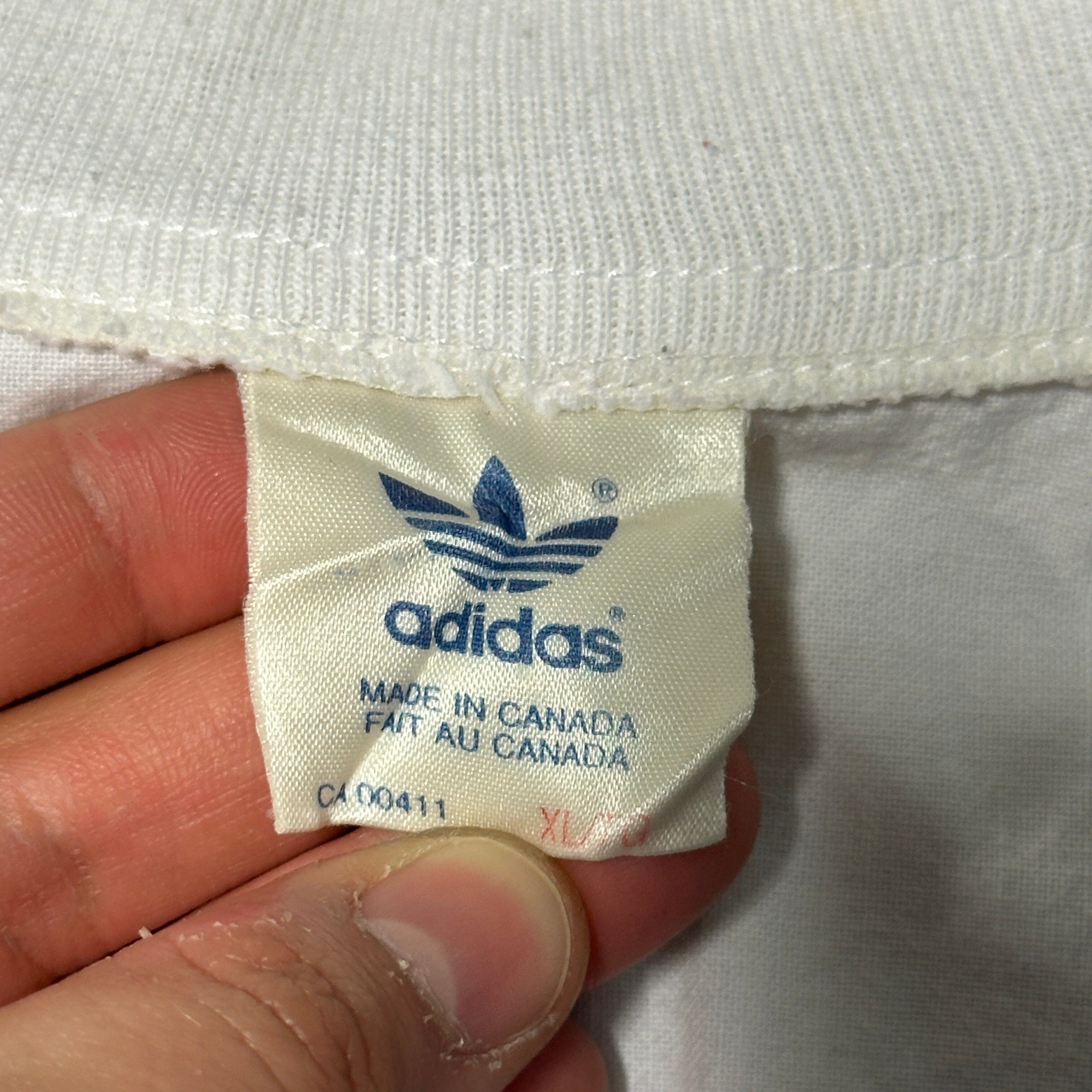 Vintage adidas Seoul 88 Maple Leaf Crewneck Sweatshirt Size XL FAIF.CA 