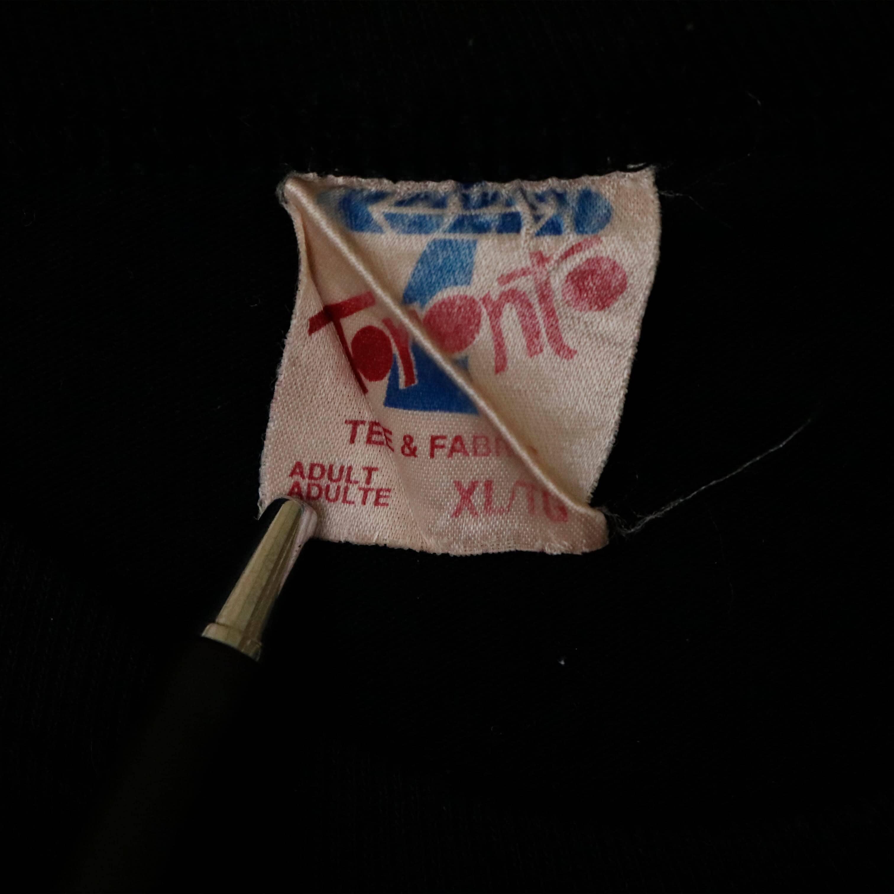 Vintage Bon Jovi Graphic Raglan Band T-Shirt Size XL FAIF.CA 