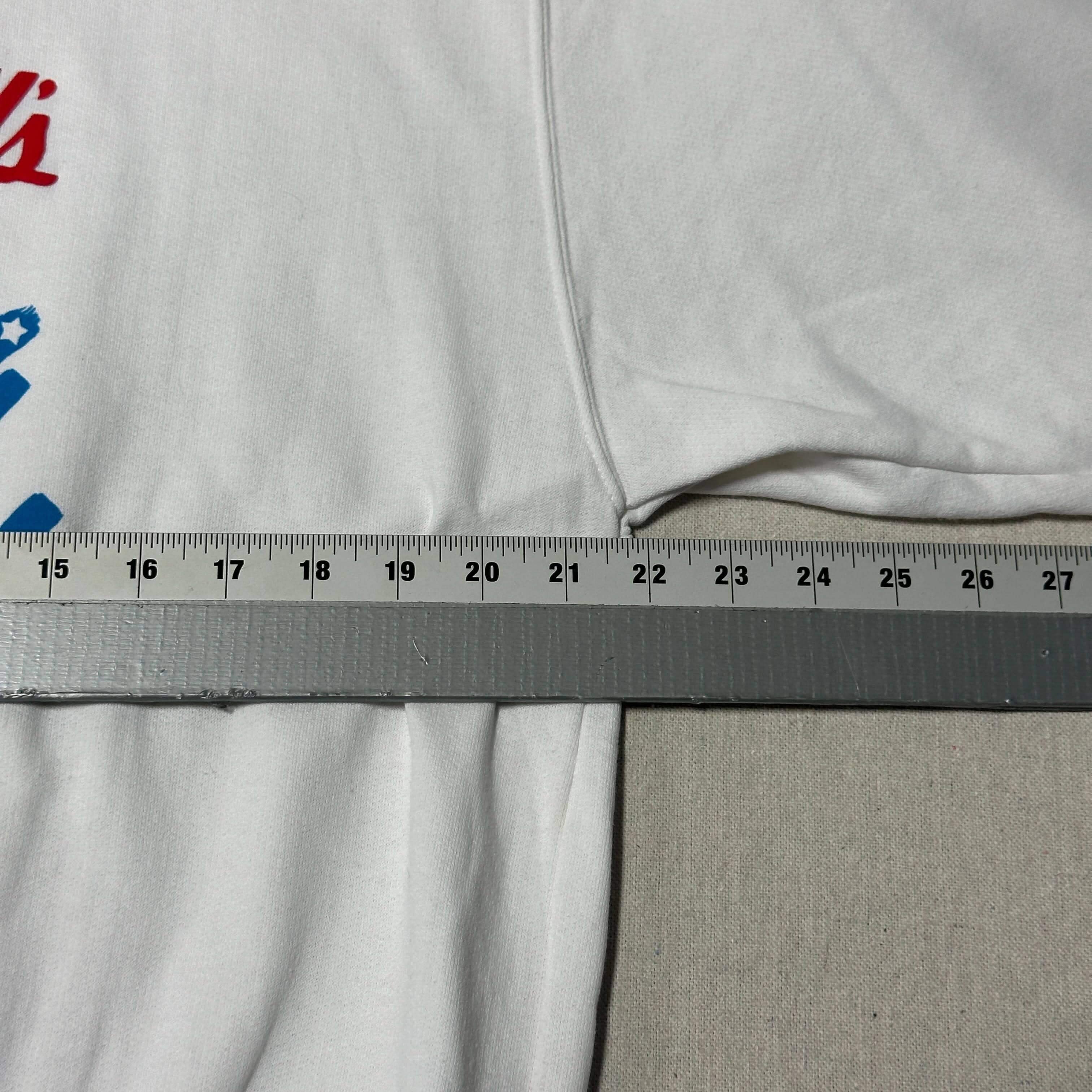 Vintage Campbell’s Skating Kids Graphic Sweatshirt Size L FAIF.CA 