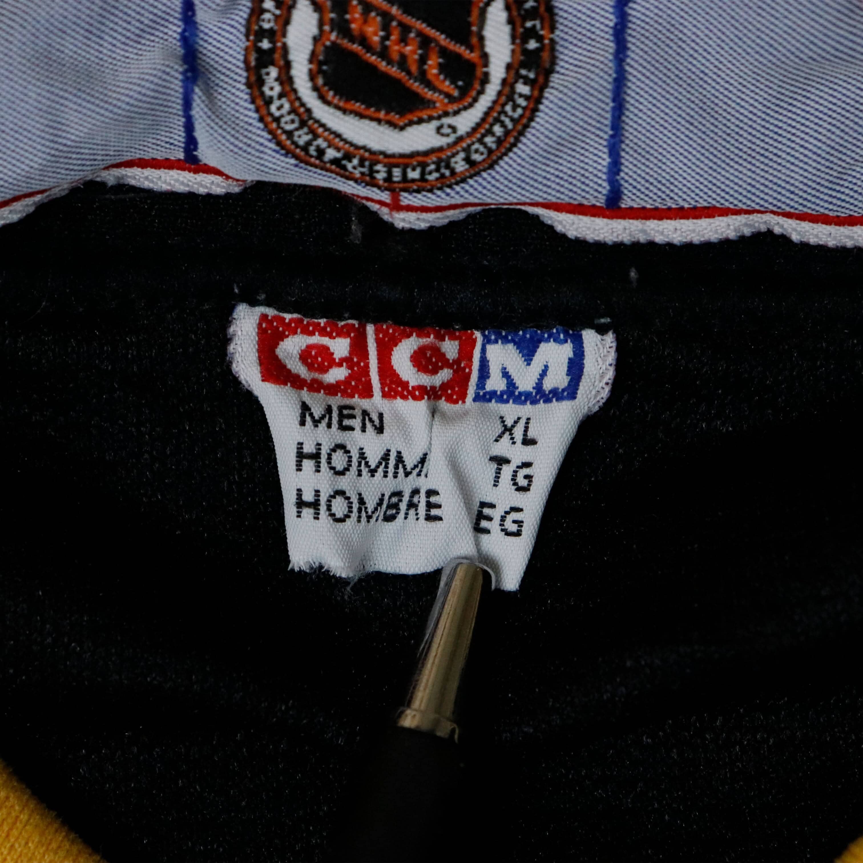 Vintage CCM Pittsburgh Penguins Hockey Jersey Size XL FAIF.CA 