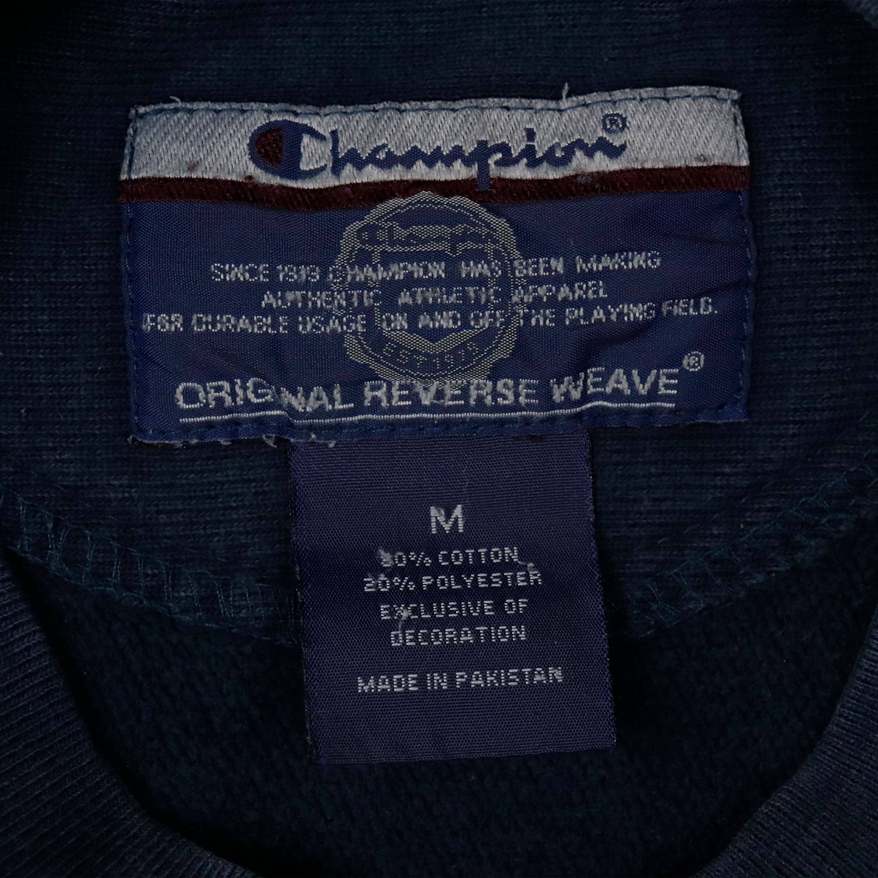 Vintage Champion Navy Graphic Crewneck Sweatshirt Size M FAIF.CA 