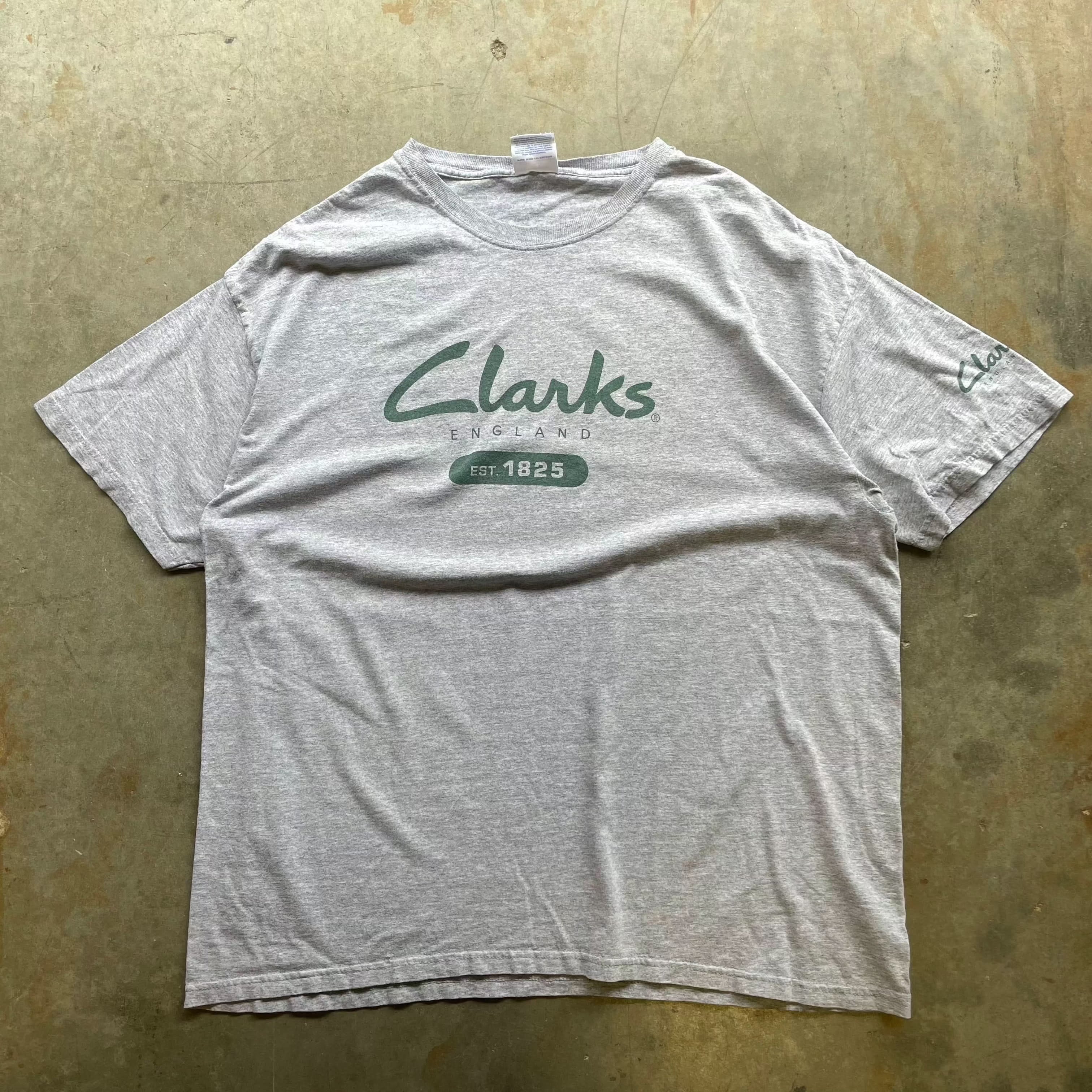 Vintage Clarks England est 1825 t-shirt T-Shirt OTHER 