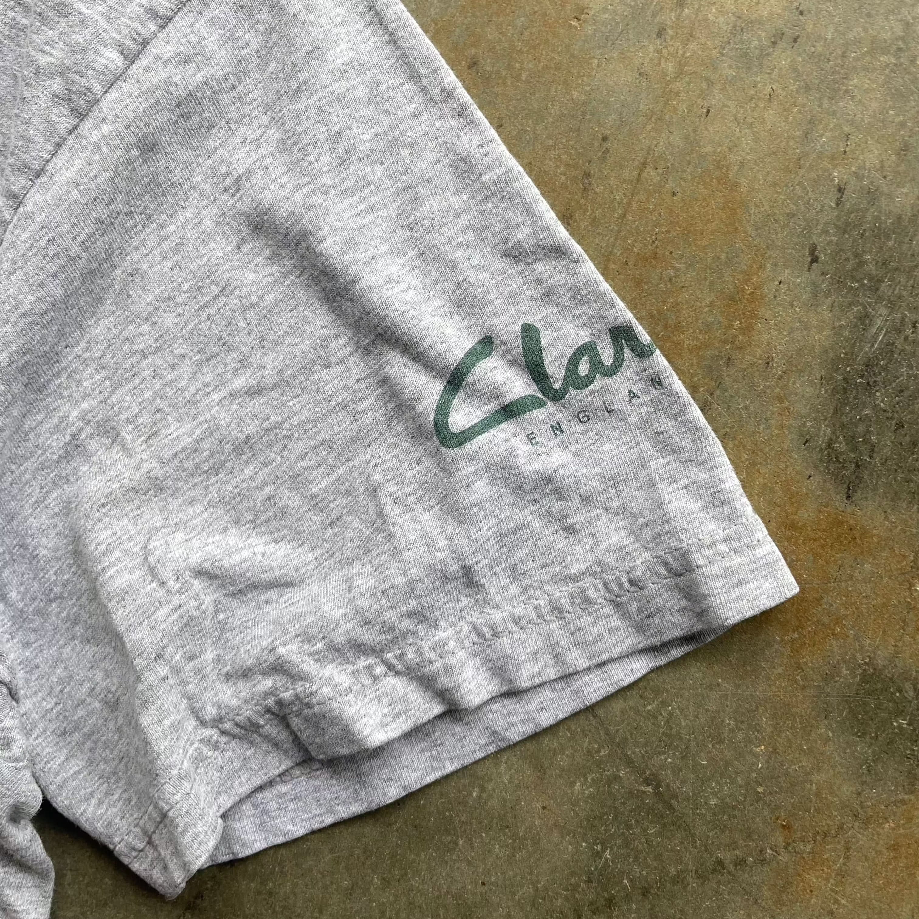 Vintage Clarks England est 1825 t-shirt T-Shirt OTHER 