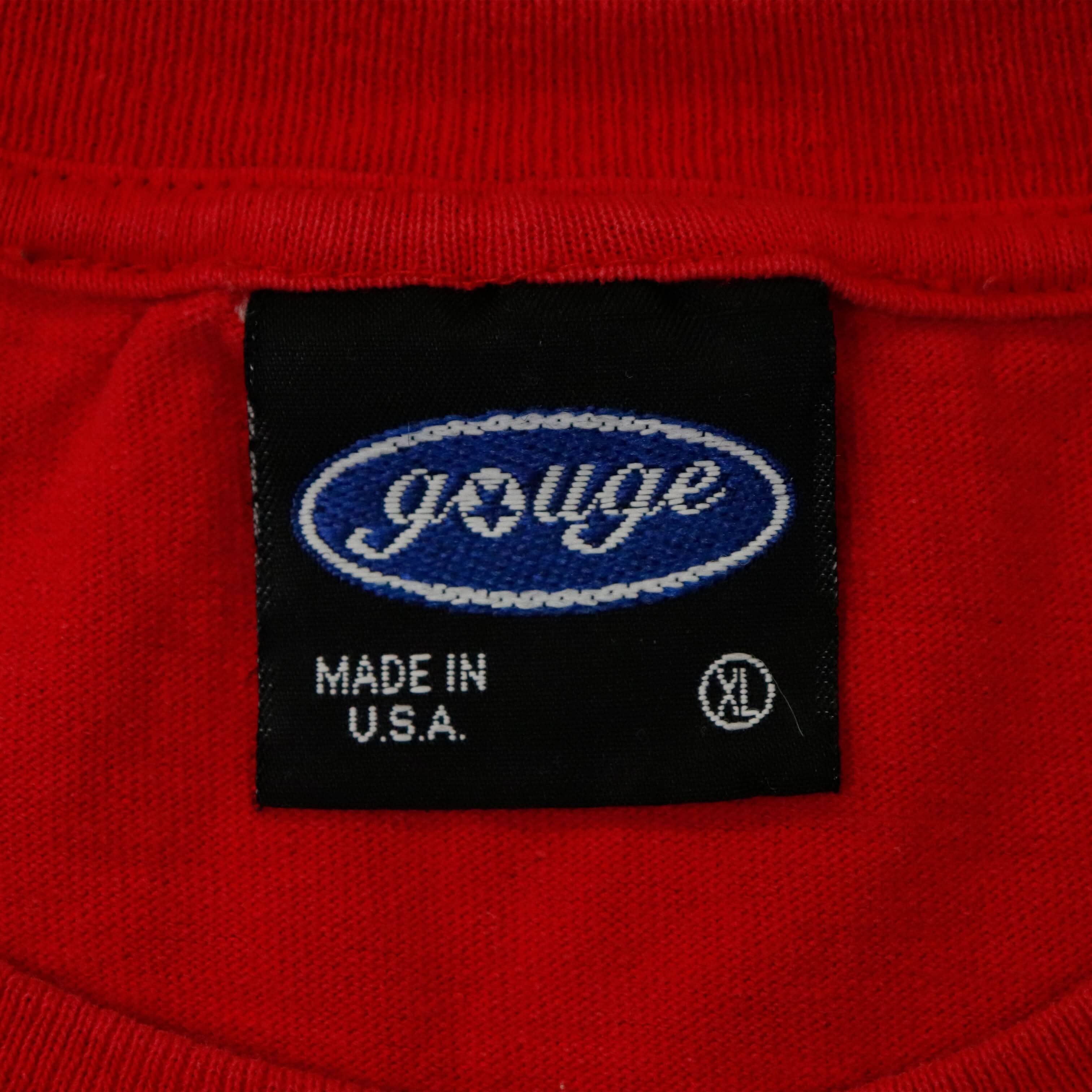 Vintage Gouge Skateboard Graphic Red T-Shirt Size XL FAIF.CA 