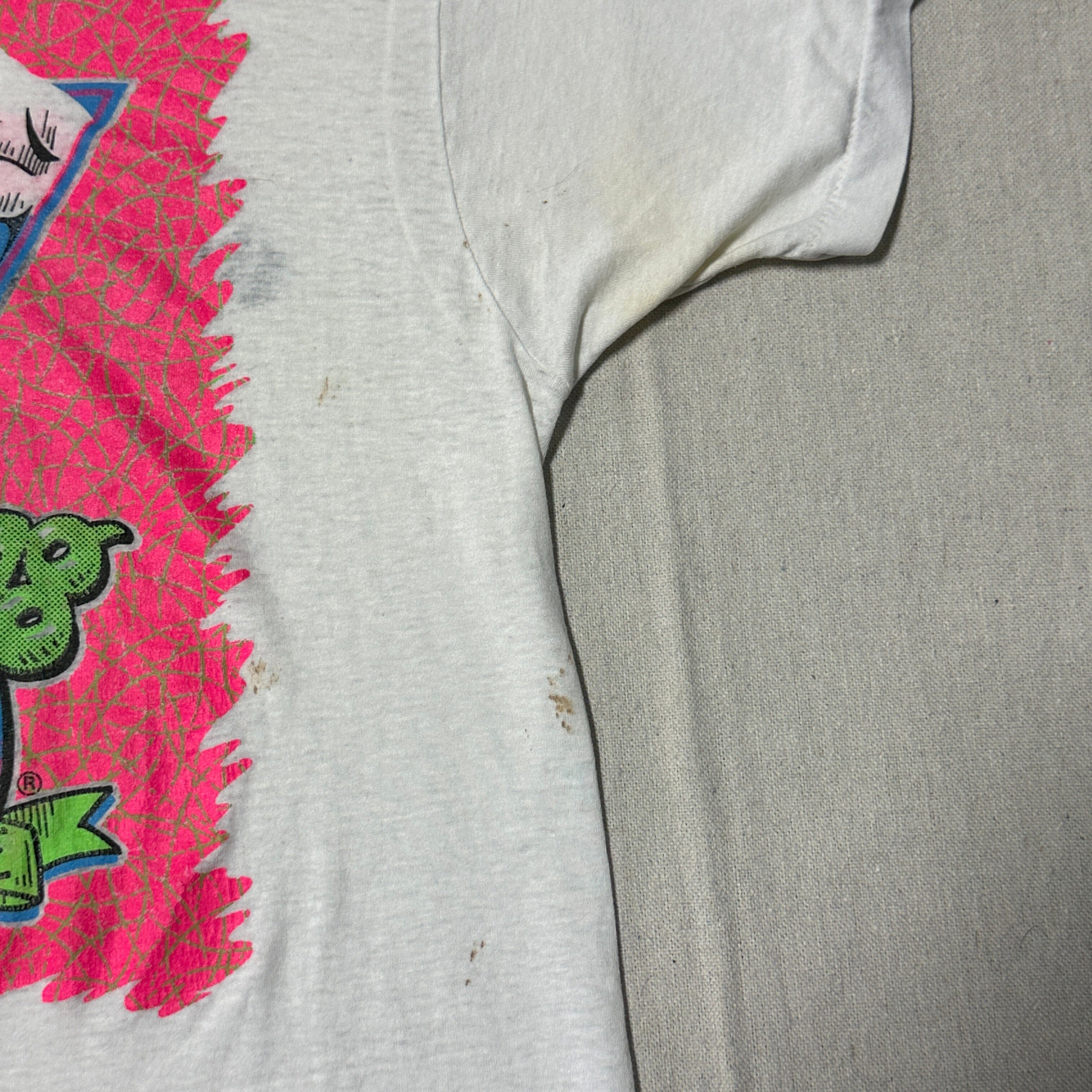 Vintage Hong Cong Limo Graphic Novelty T-Shirt Size Large FAIF.CA 