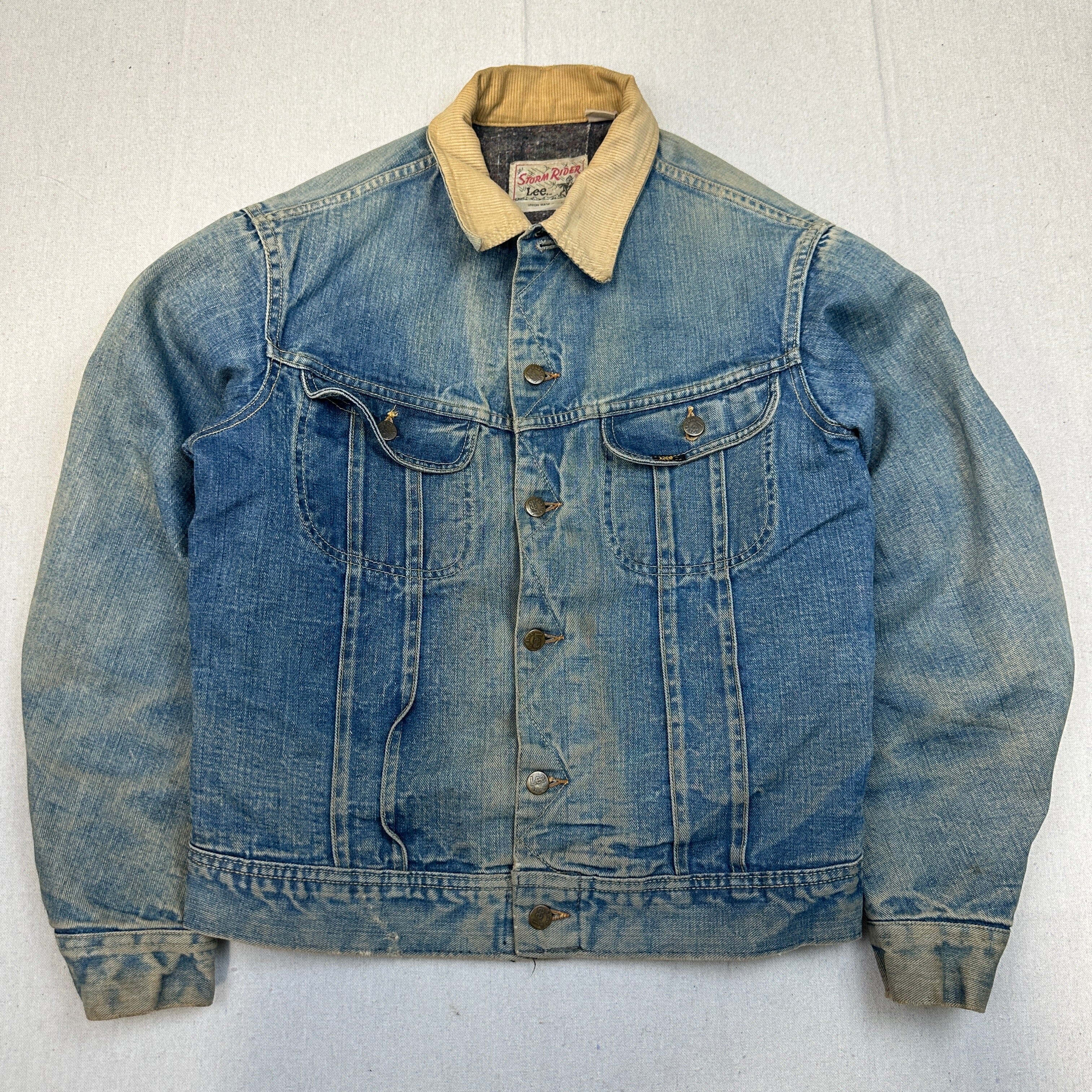 Vintage Lee Storm Rider Denim Jacket Corduroy Collar Size M FAIF.CA 