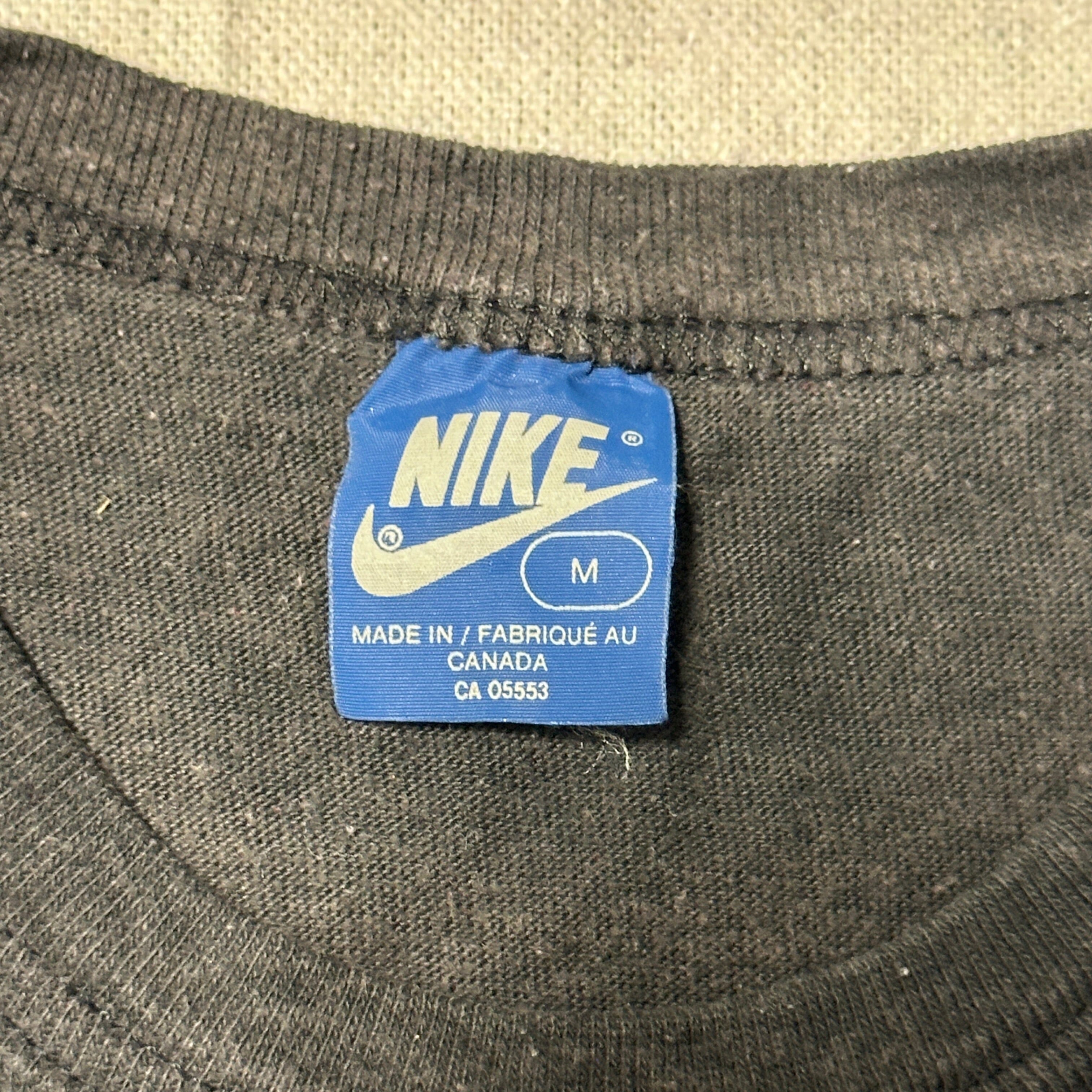 Vintage Nike Black Sleeveless Muscle T-Shirt Size Medium FAIF.CA 