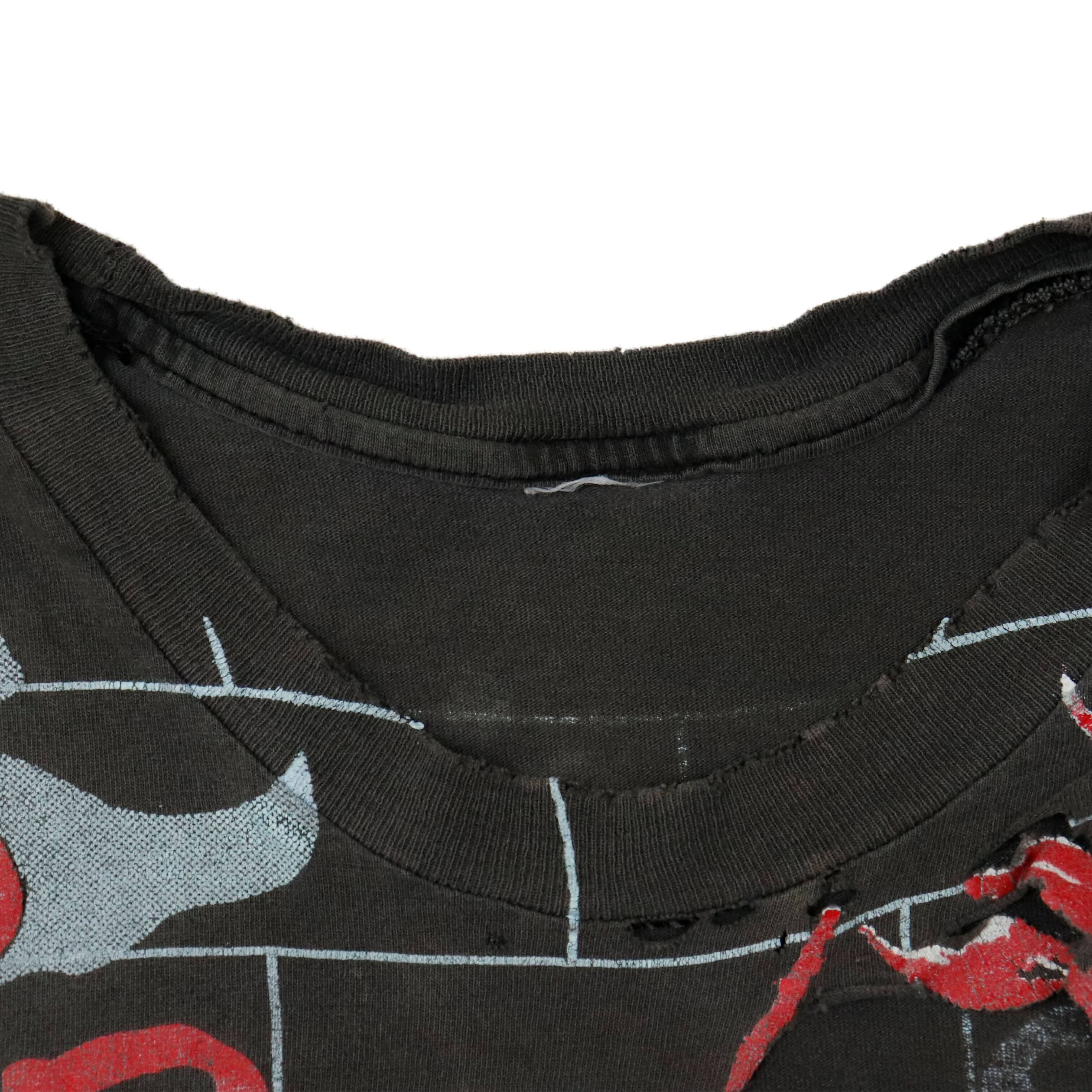 Vintage Pink Floyd The Wall Distressed Graphic T-Shirt Size N/A FAIF.CA 