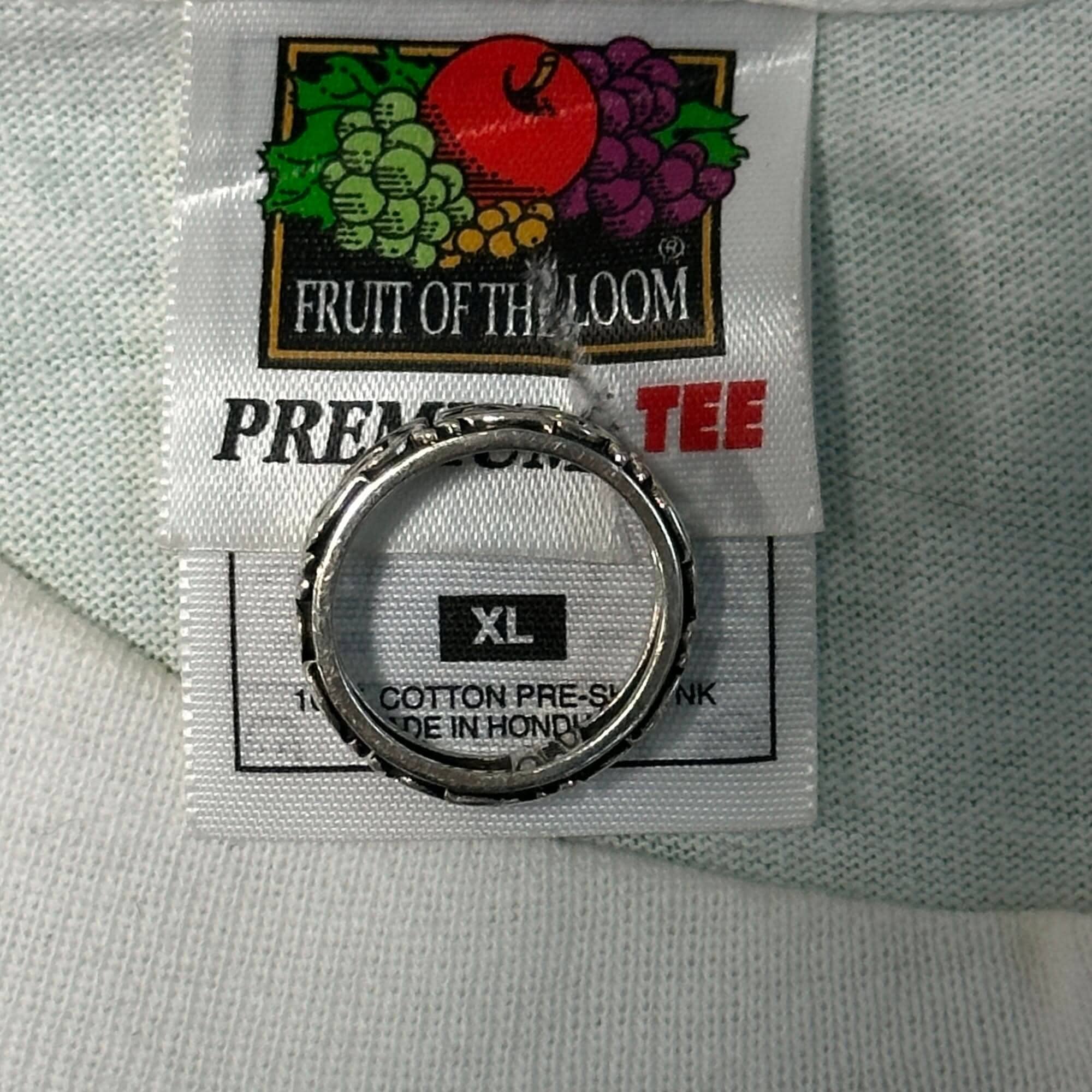 Vintage Santana Supernatural Tour 2000 Graphic T-Shirt Size XL FAIF.CA 