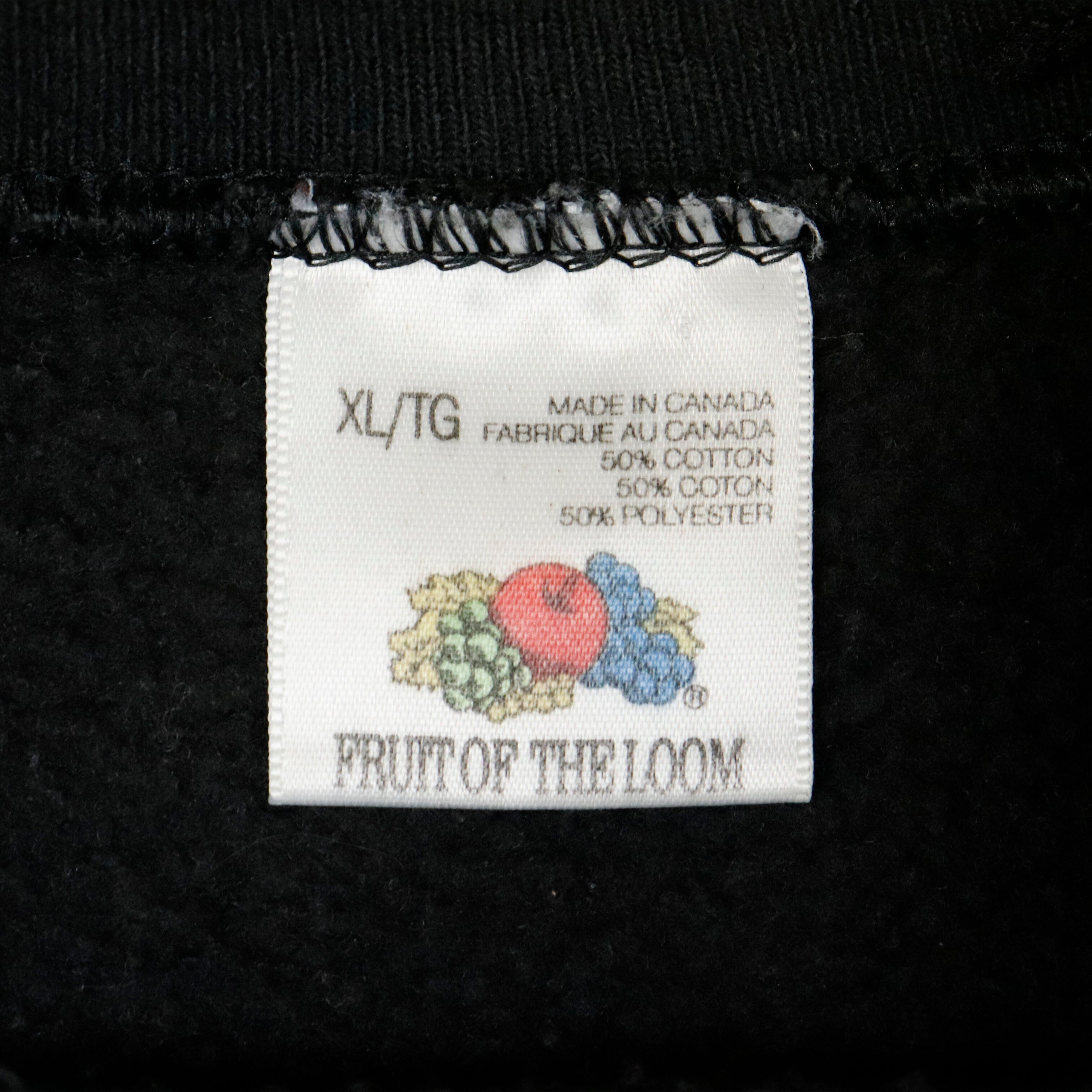 Vintage Wolf Print Black Crewneck Size XL Fruit of the Loom 